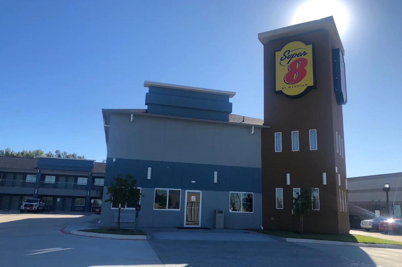 Hotel Blue Spring Exterior photo